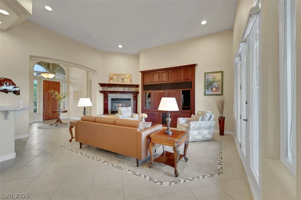 15 Avenida Fiori Henderson, NV 89011