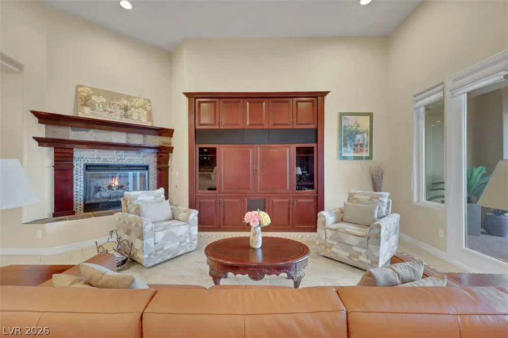 15 Avenida Fiori Henderson, NV 89011