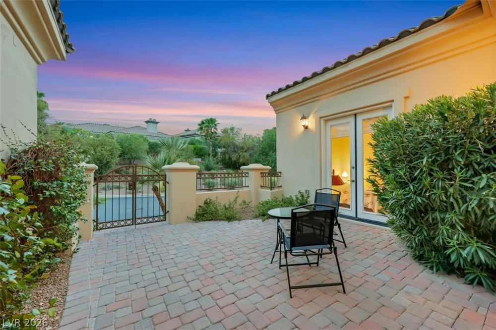 15 Avenida Fiori Henderson, NV 89011