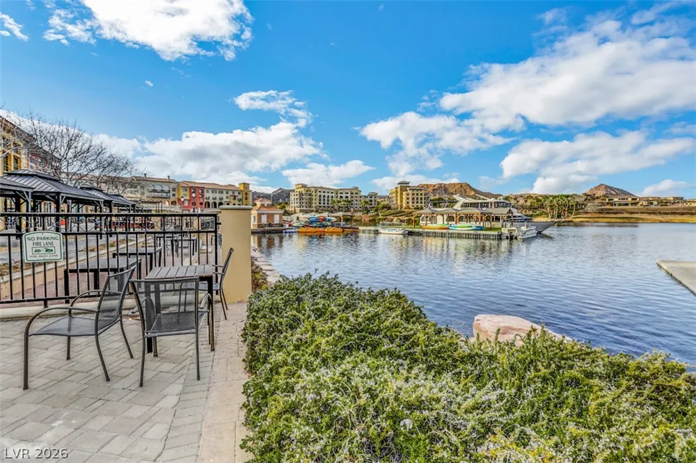 15 Avenida Fiori Henderson, NV 89011