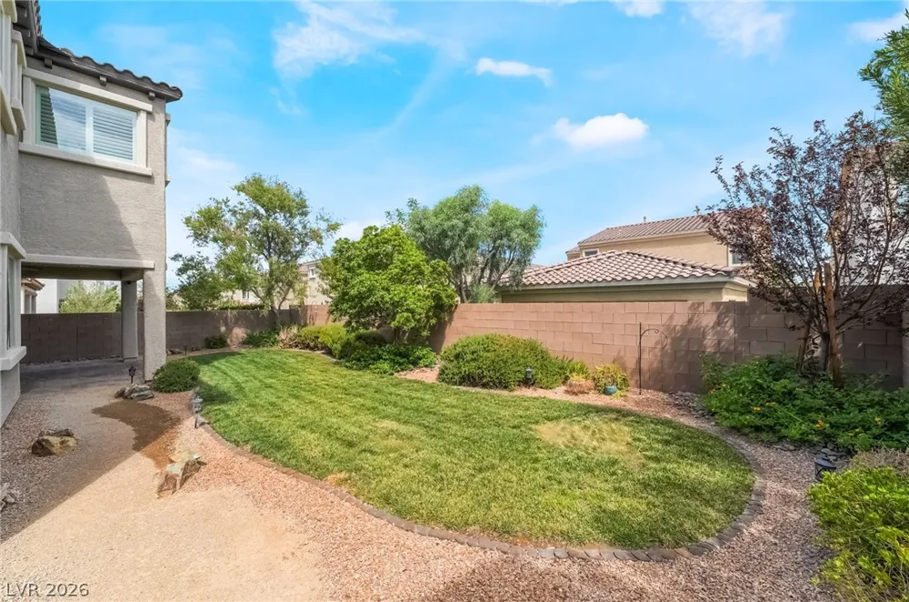 3038 Hushed Sonnet Avenue Henderson, NV 89044