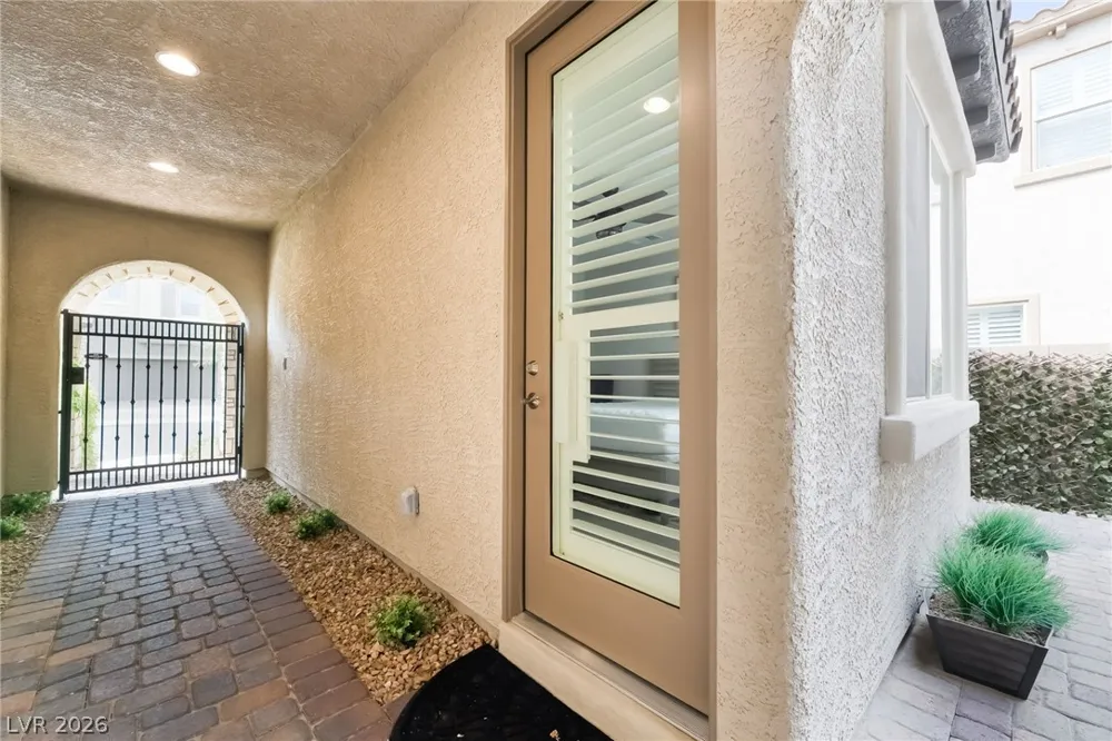 3038 Hushed Sonnet Avenue Henderson, NV 89044