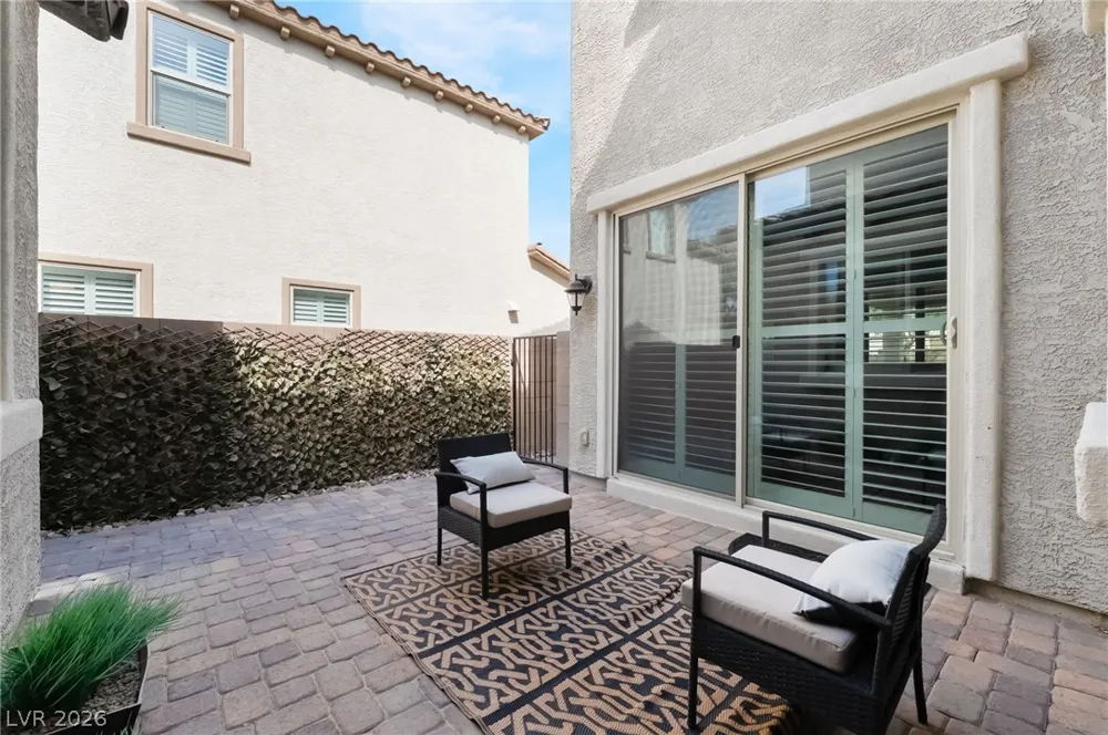 3038 Hushed Sonnet Avenue Henderson, NV 89044