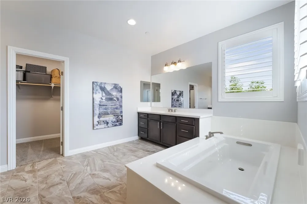3038 Hushed Sonnet Avenue Henderson, NV 89044