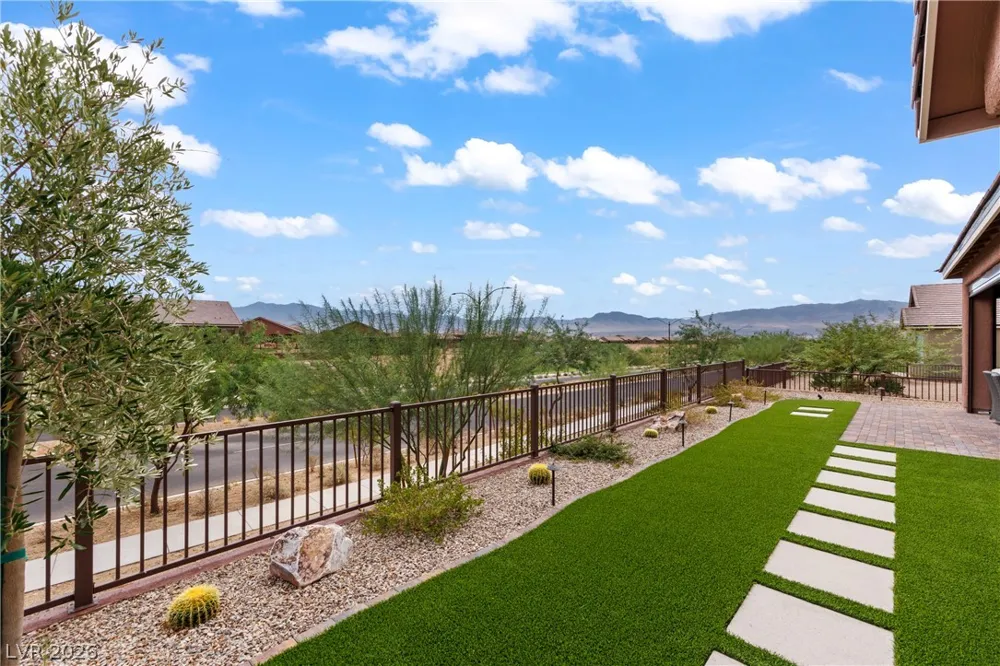 1486 Downy Peak Canyon Mesquite, NV 89034