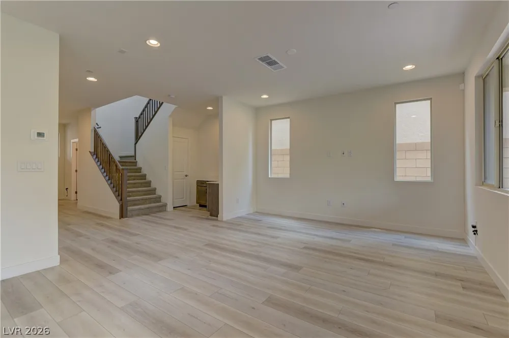 9901 Cullin Range Avenue Las Vegas, NV 89166
