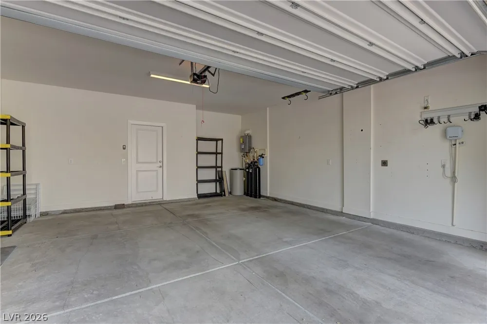 9901 Cullin Range Avenue Las Vegas, NV 89166