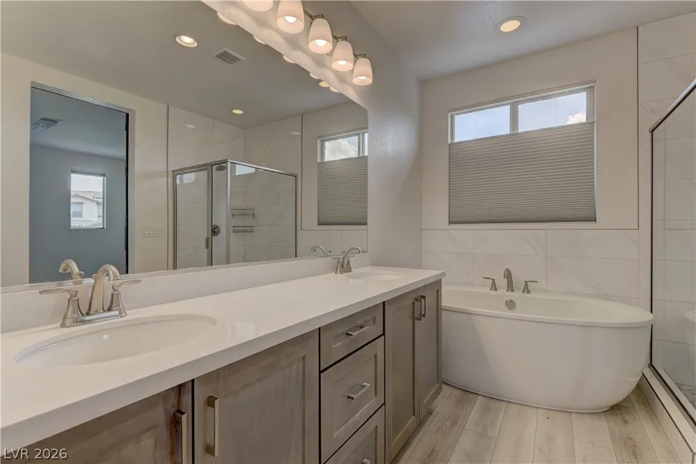 9901 Cullin Range Avenue Las Vegas, NV 89166