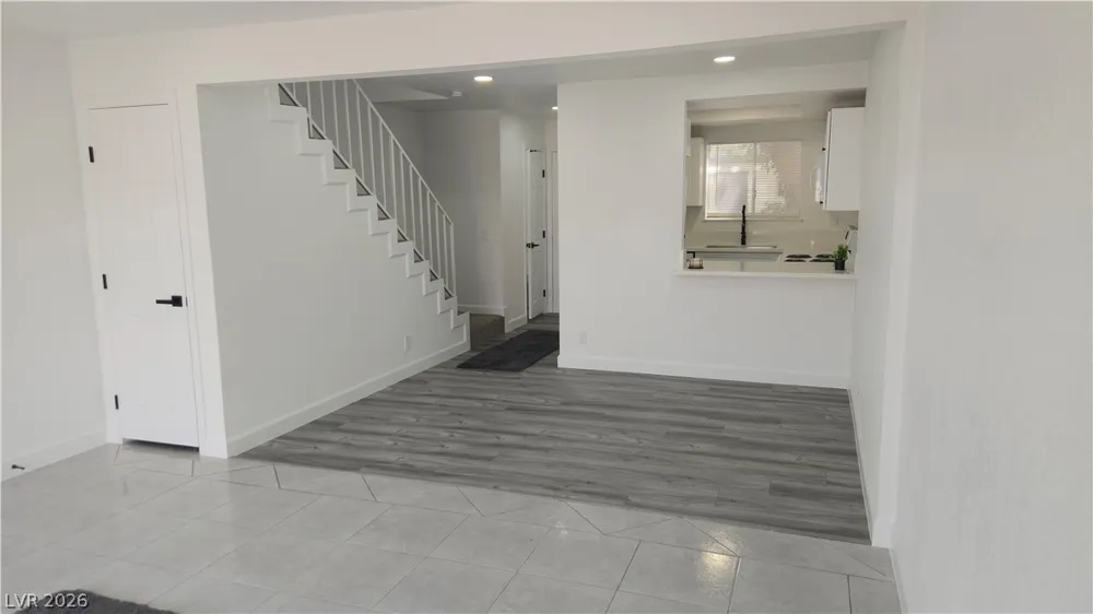 2373 Cardiff Lane #B Las Vegas, NV 89108