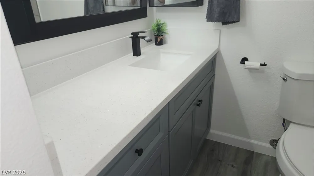 2373 Cardiff Lane #B Las Vegas, NV 89108