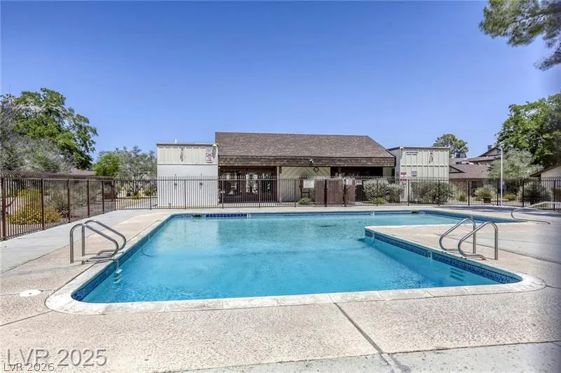 2373 Cardiff Lane #B Las Vegas, NV 89108