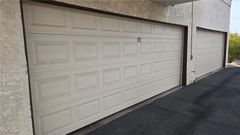 2373 Cardiff Lane #B Las Vegas, NV 89108