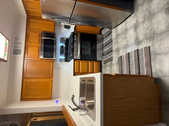 3060 Casey Drive #101 Las Vegas, NV 89120