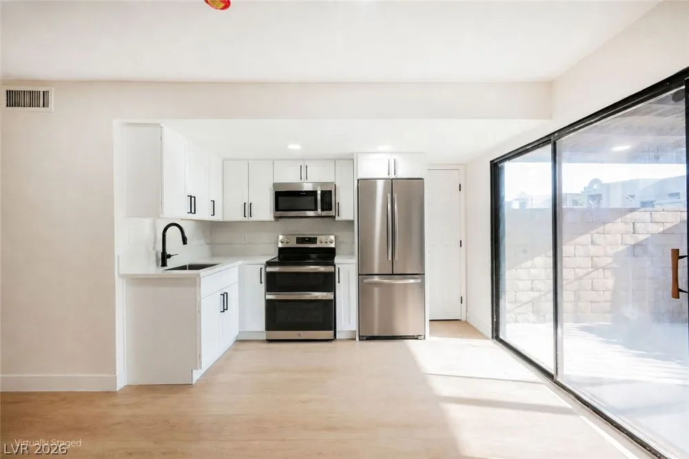 331 Misty Isle Lane #B Las Vegas, NV 89107