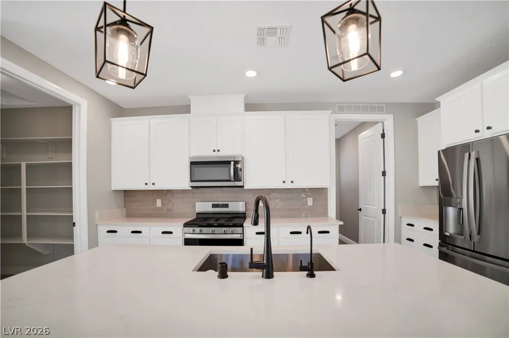 36 Stone Bluff Lane Henderson, NV 89011