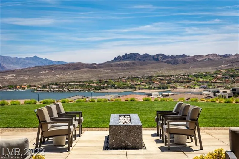 36 Stone Bluff Lane Henderson, NV 89011