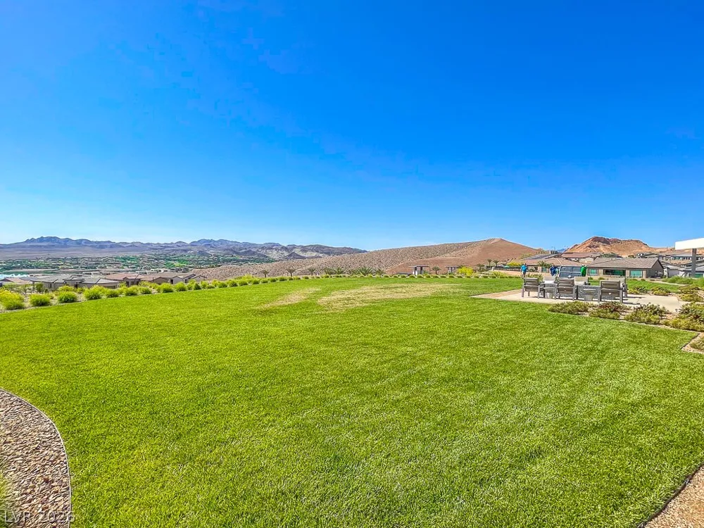 36 Stone Bluff Lane Henderson, NV 89011