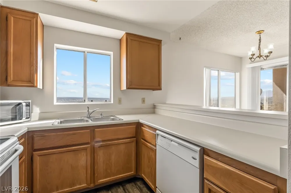 2191 Bay Club Drive #204 Laughlin, NV 89029