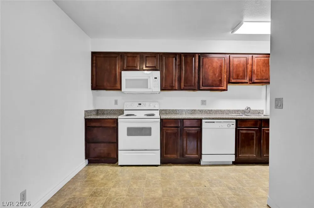 4340 Sandy River Drive #84 Las Vegas, NV 89103