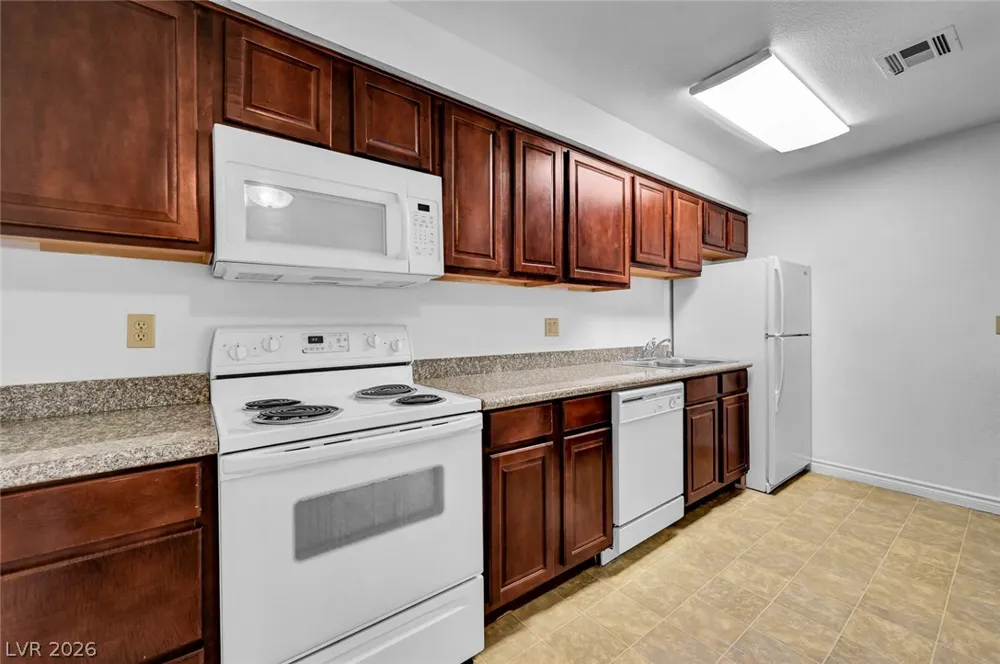 4340 Sandy River Drive #84 Las Vegas, NV 89103