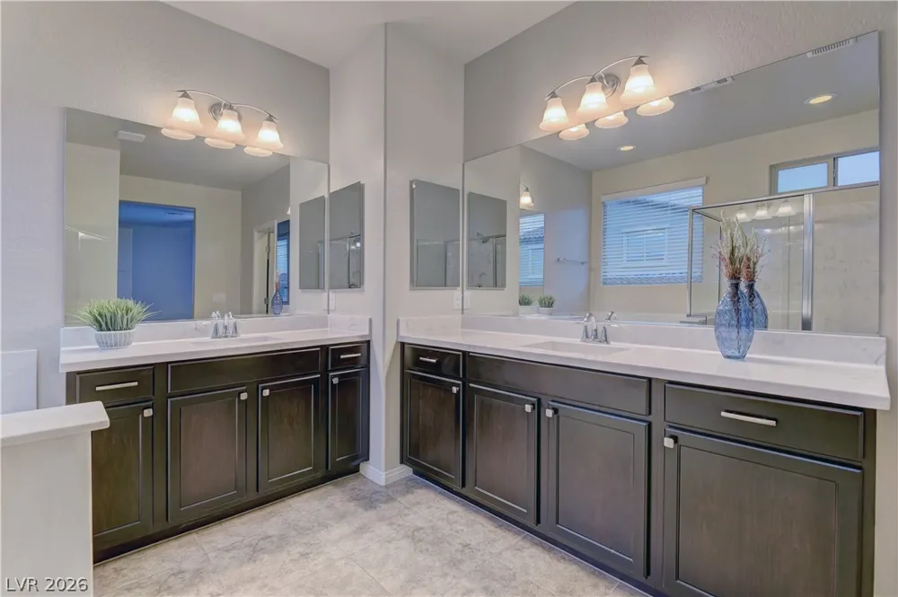 9667 Treeline Run Avenue Las Vegas, NV 89166
