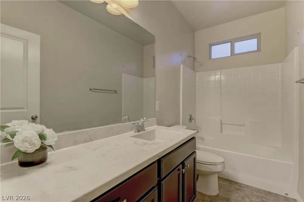 9667 Treeline Run Avenue Las Vegas, NV 89166