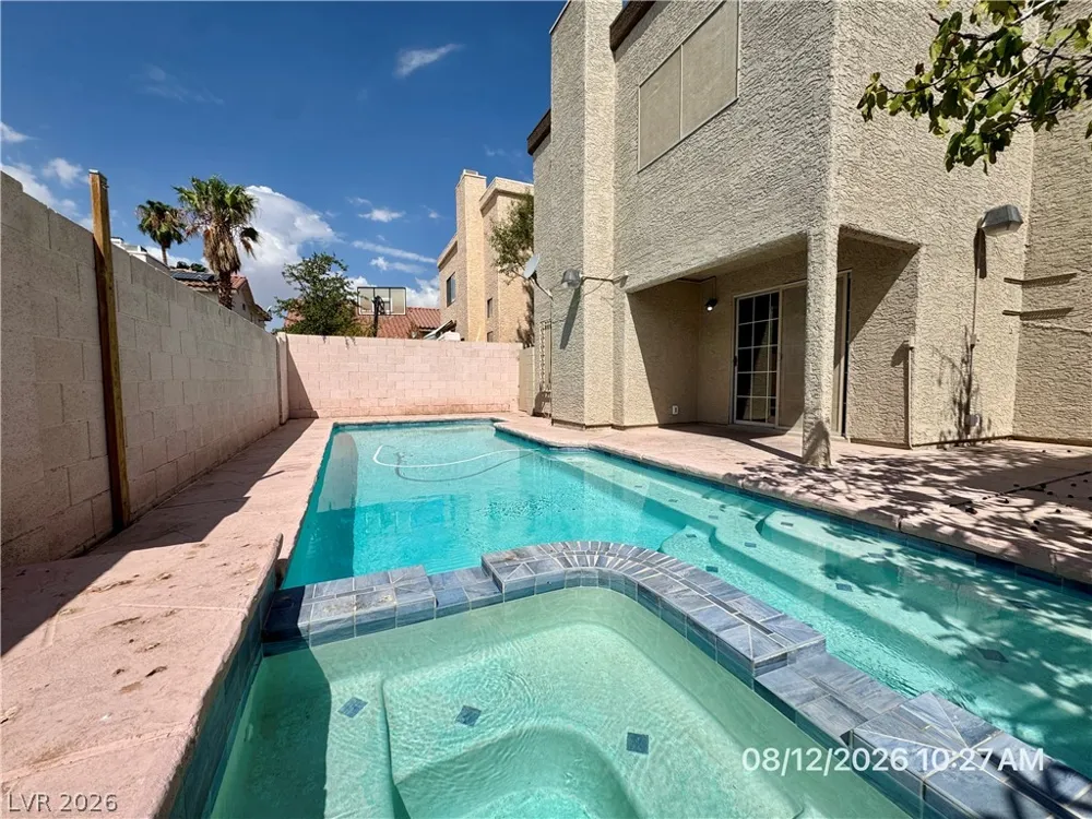 8621 Lyla Rae Circle Las Vegas, NV 89117