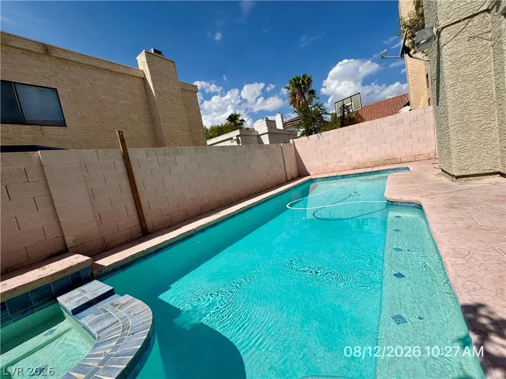 8621 Lyla Rae Circle Las Vegas, NV 89117