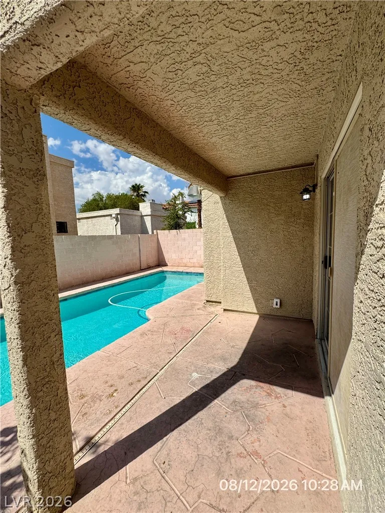 8621 Lyla Rae Circle Las Vegas, NV 89117