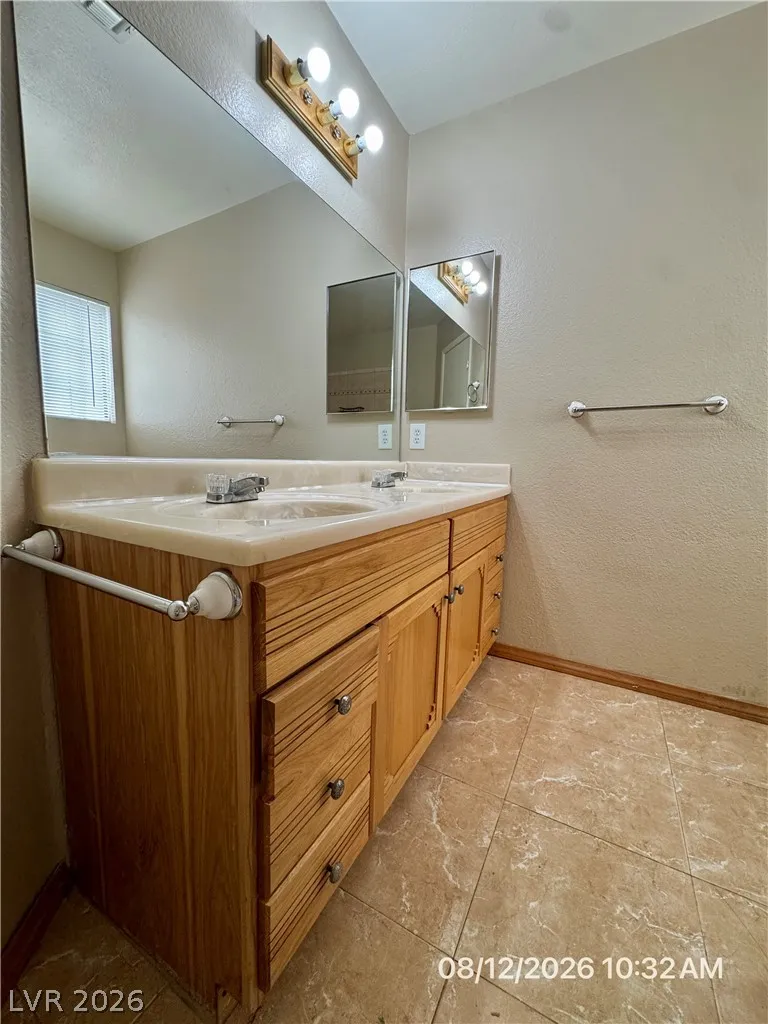 8621 Lyla Rae Circle Las Vegas, NV 89117