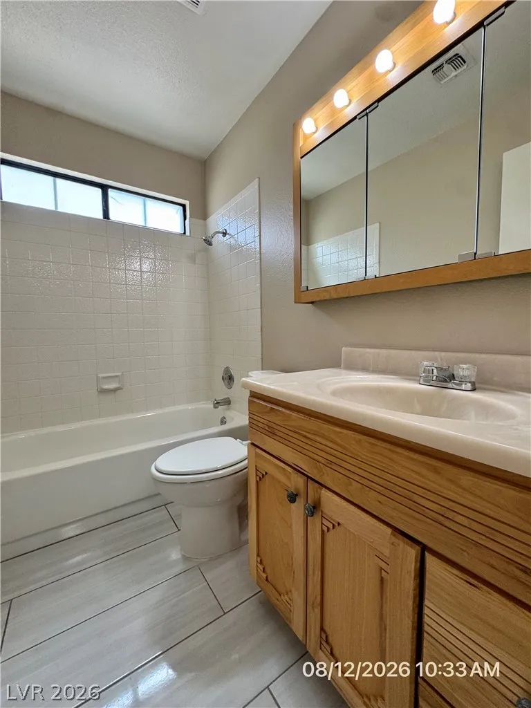 8621 Lyla Rae Circle Las Vegas, NV 89117