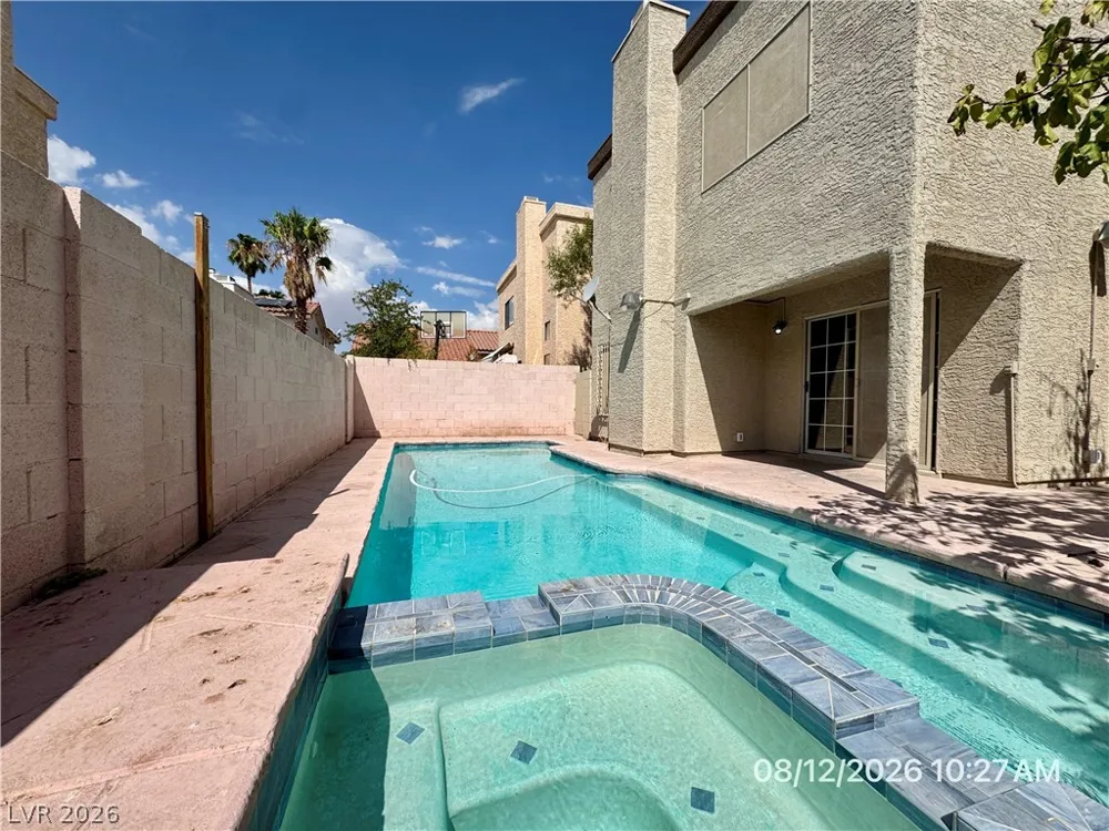 8621 Lyla Rae Circle Las Vegas, NV 89117