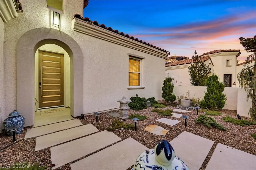11824 Kingsbarns Court Las Vegas, NV 89141