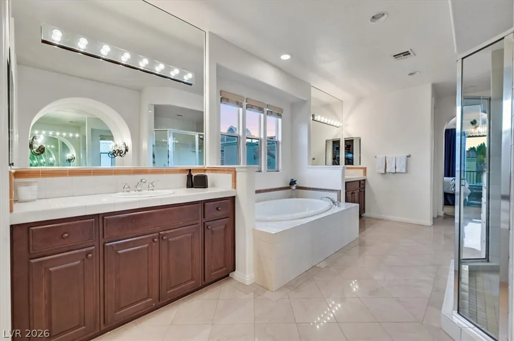 11824 Kingsbarns Court Las Vegas, NV 89141