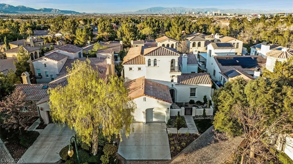 11824 Kingsbarns Court Las Vegas, NV 89141