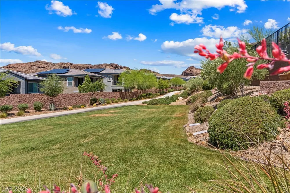 10 Vicolo Sebino Henderson, NV 89011