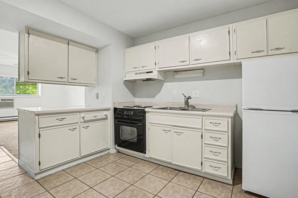 722 W Kilgore Road #102 Kalamazoo, MI 49008