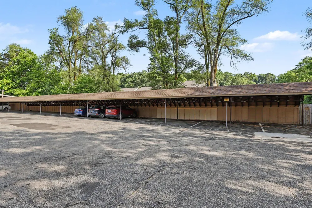 722 W Kilgore Road #102 Kalamazoo, MI 49008