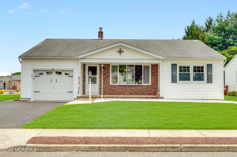 57 Westport Drive Toms River, NJ 08757