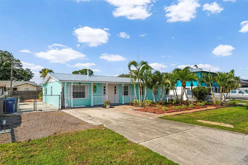 415 49TH STREET W Palmetto, FL 34221