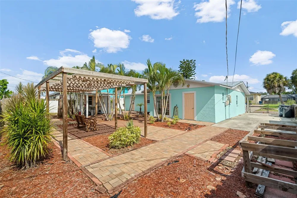 415 49TH STREET W Palmetto, FL 34221
