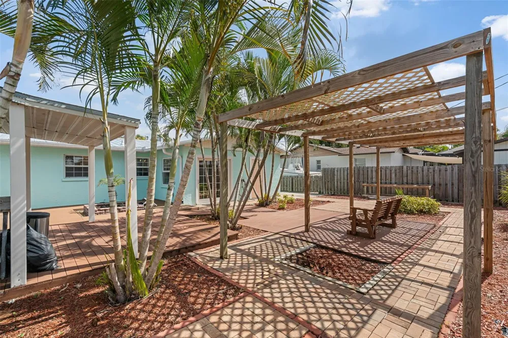 415 49TH STREET W Palmetto, FL 34221