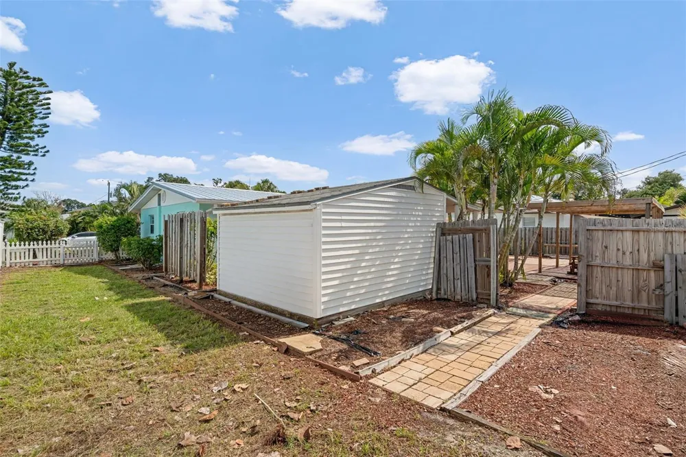 415 49TH STREET W Palmetto, FL 34221
