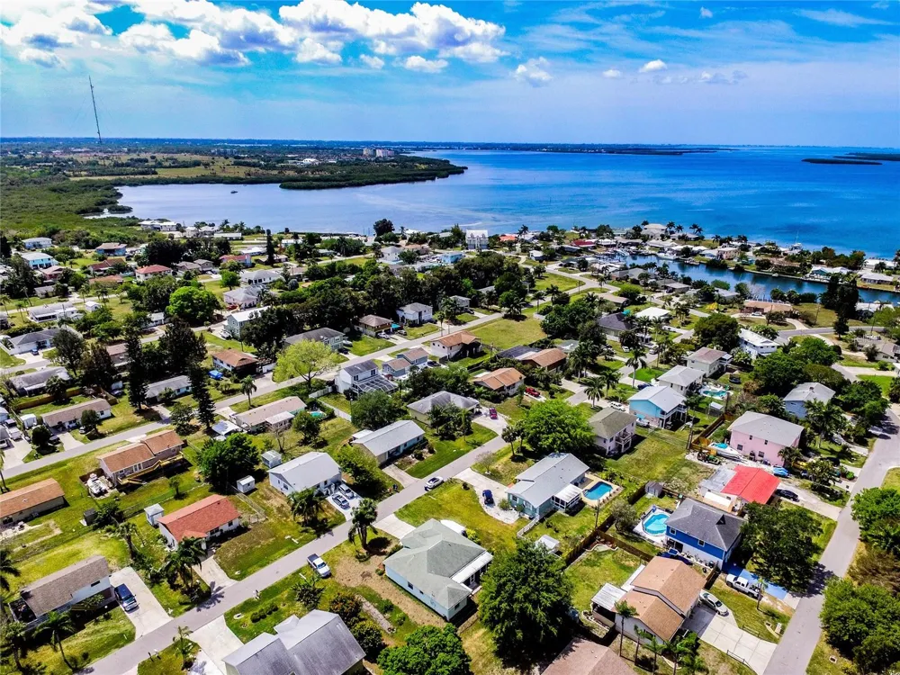 415 49TH STREET W Palmetto, FL 34221