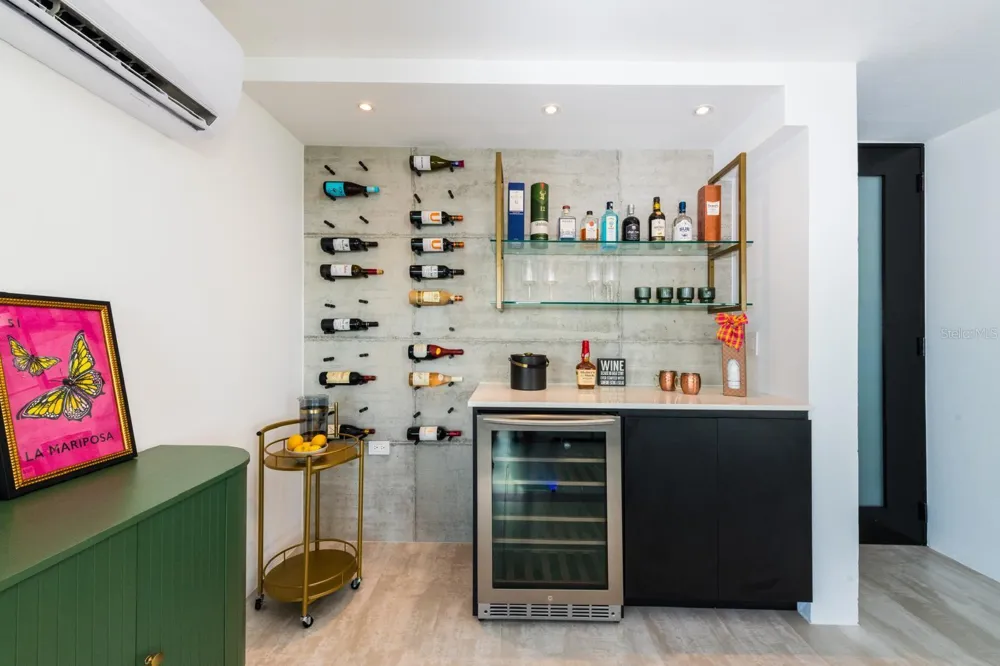 4123 ISLA VERDE AVENUE #1703 Carolina, PR 00979