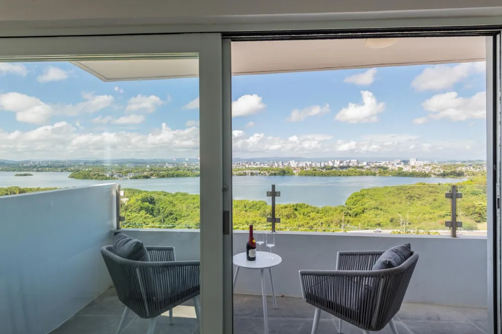 4123 ISLA VERDE AVENUE #1703 Carolina, PR 00979