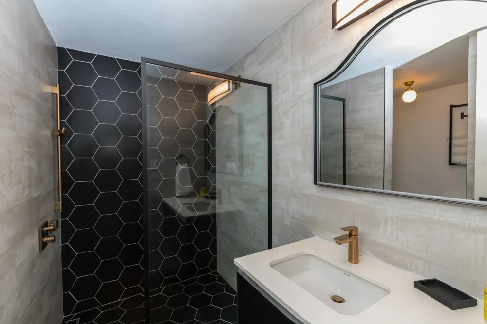 4123 ISLA VERDE AVENUE #1703 Carolina, PR 00979