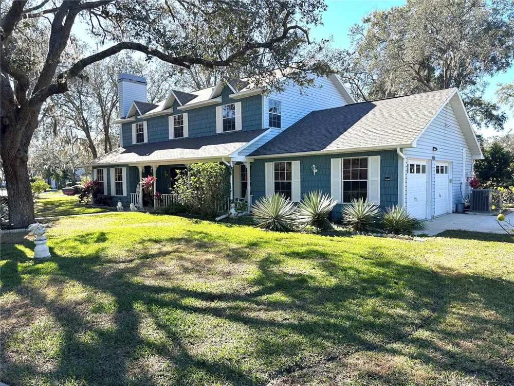 8834 WHISPERING OAKS TRAIL New Port Richey, FL 34654