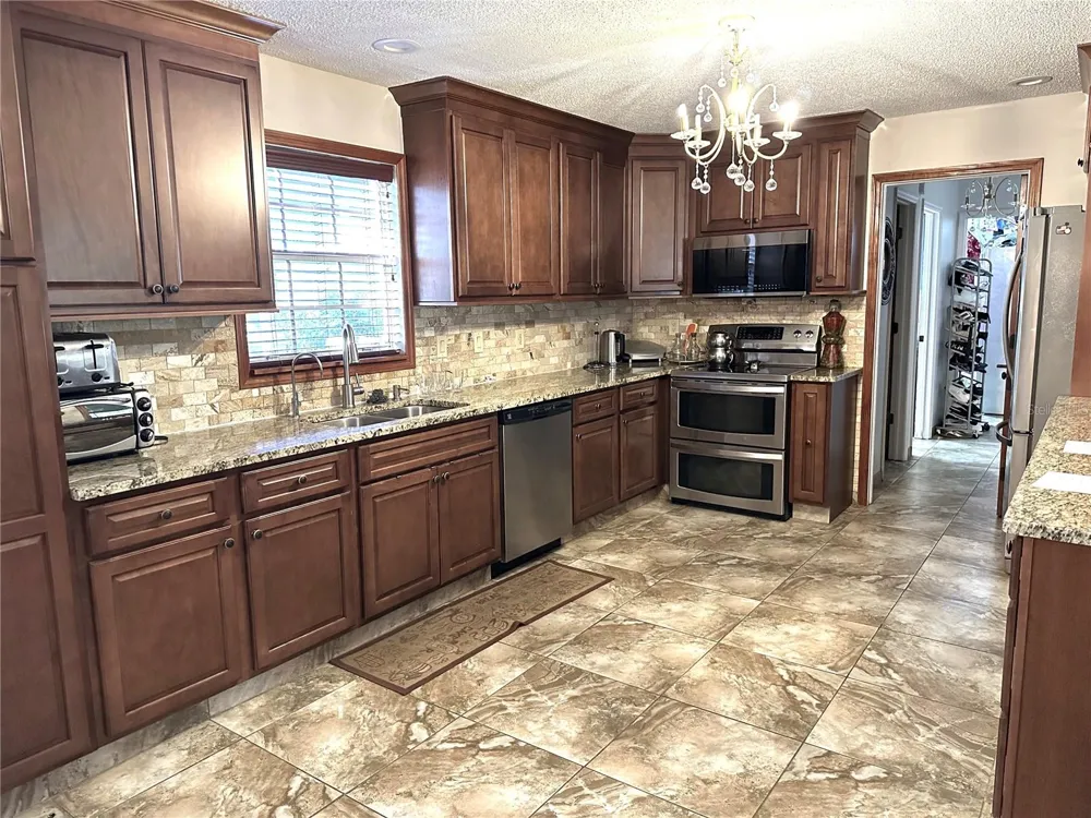 8834 WHISPERING OAKS TRAIL New Port Richey, FL 34654
