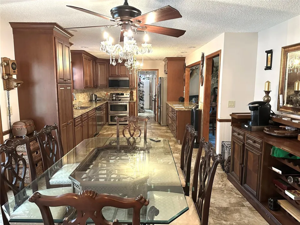 8834 WHISPERING OAKS TRAIL New Port Richey, FL 34654
